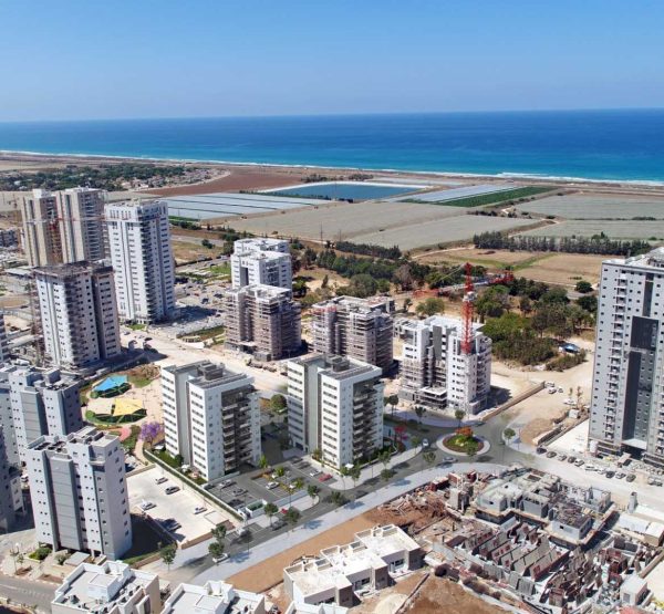 גרין אנד בלו